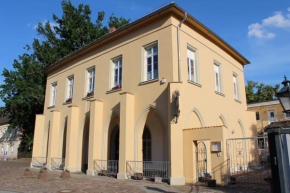 Гостиница Guest House Schloßwache-Zerbst  Цербст